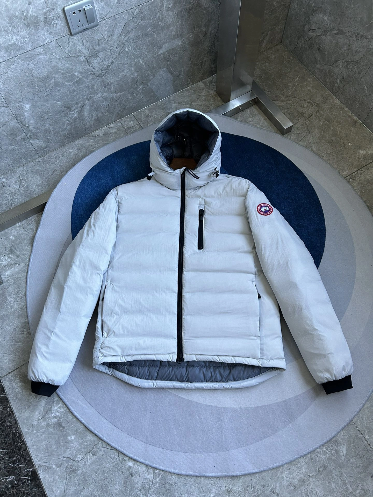 Tailored Canada Goose Down Jackets 106560