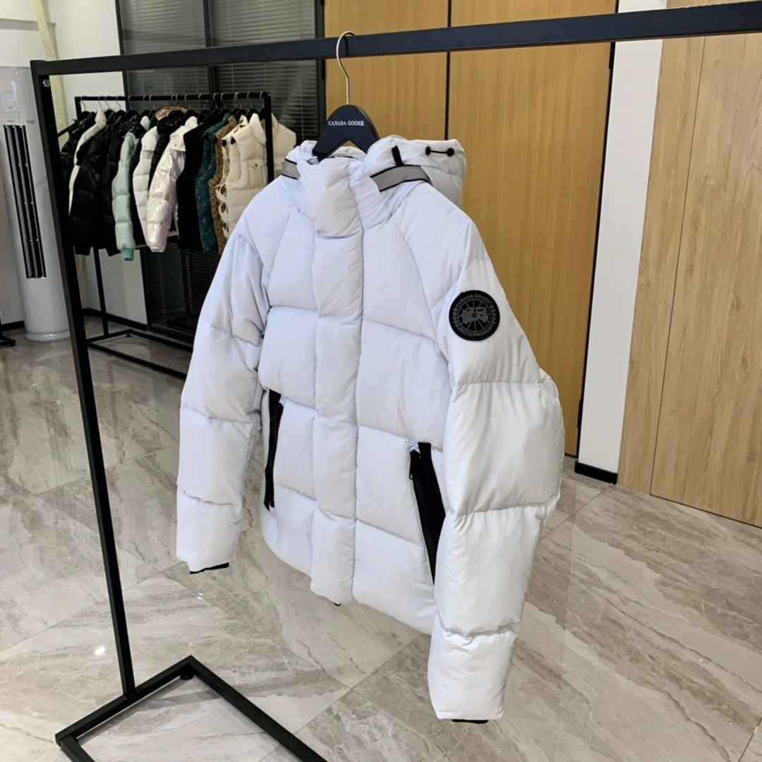 Canada Goose Down Jackets Stretchable 106587