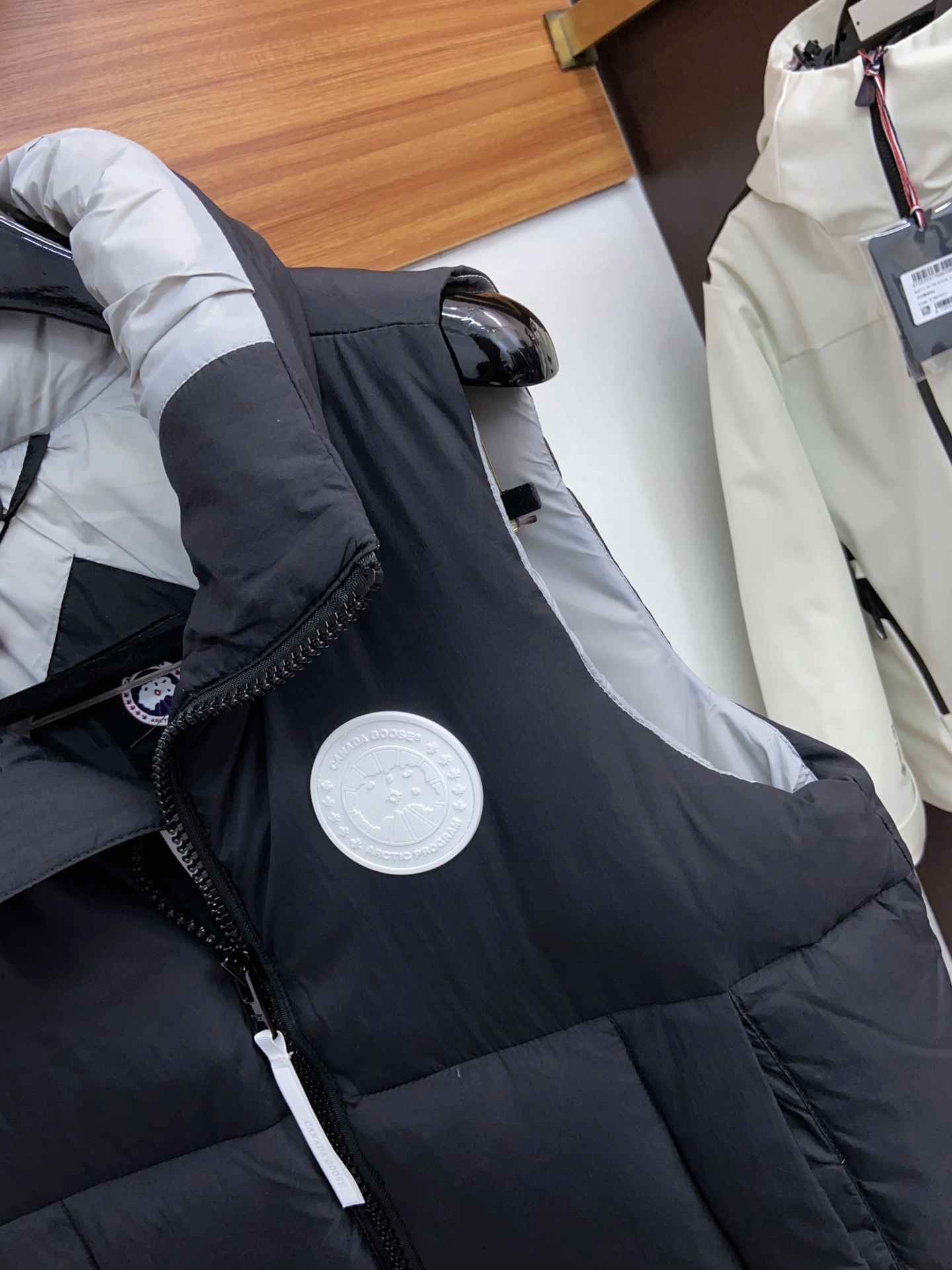 Canada Goose Down Jackets Stretchable 106553