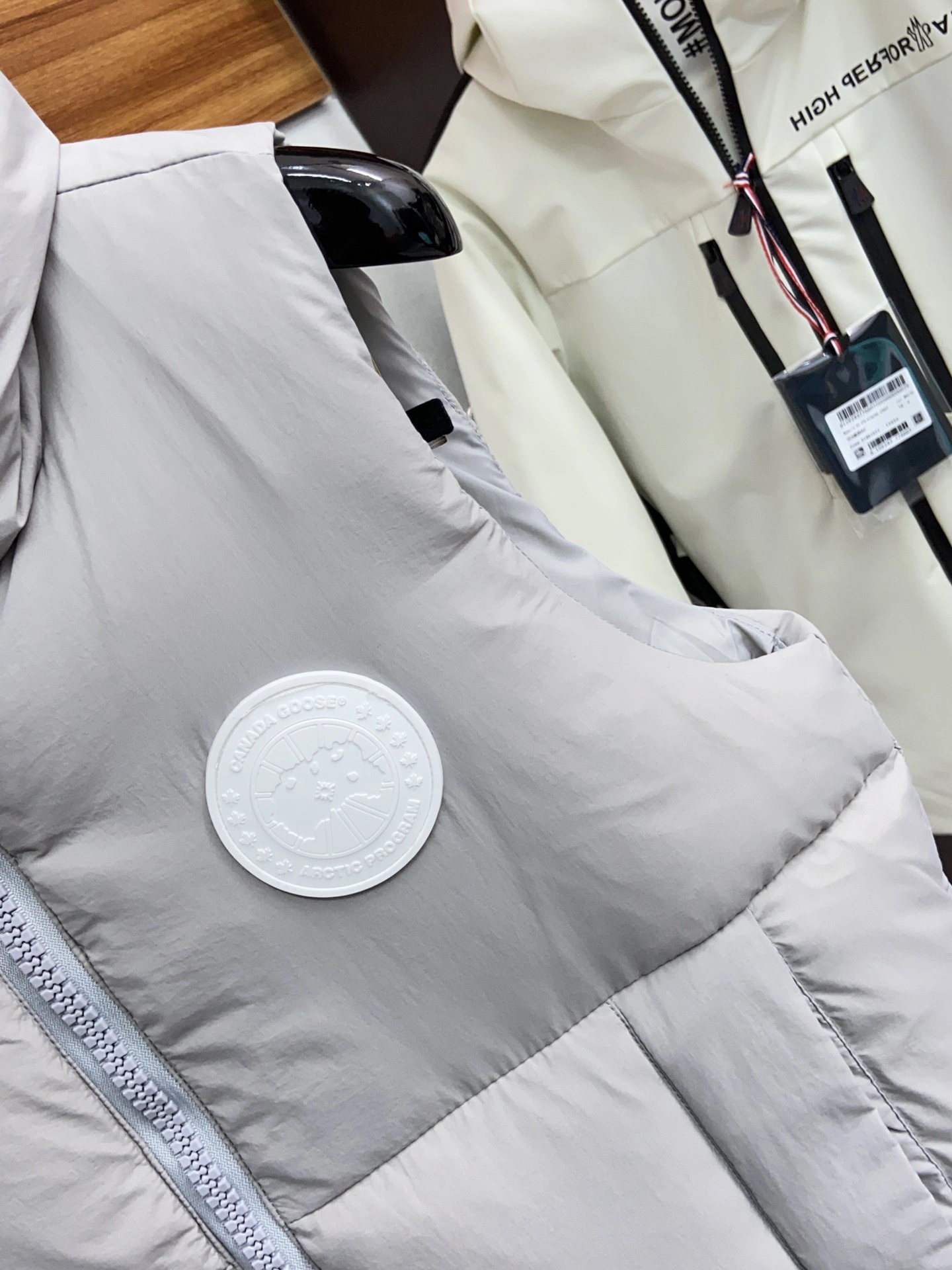 Canada Goose Down Jackets Elegant 106549