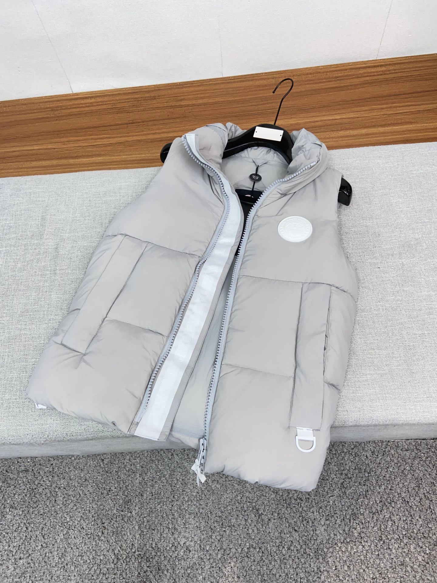 Canada Goose Down Jackets Elegant 106549