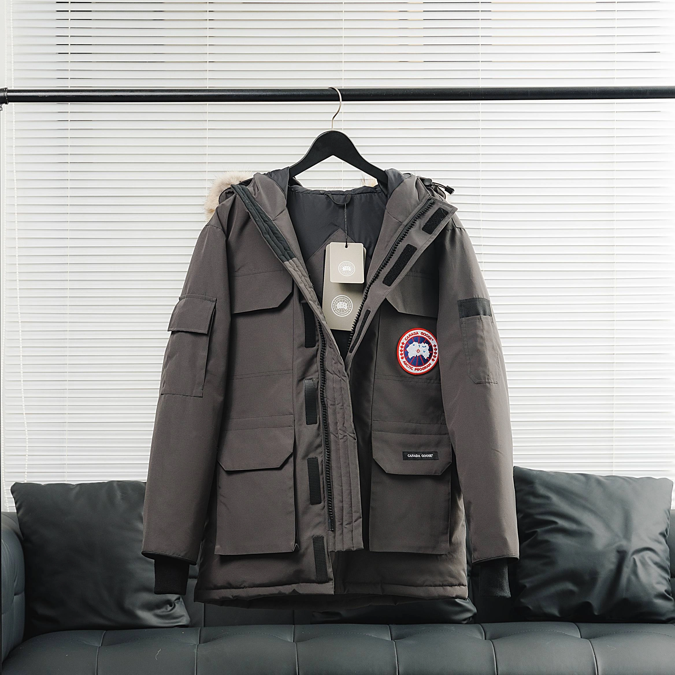 Canada Goose Down Jackets FreshLook 106546
