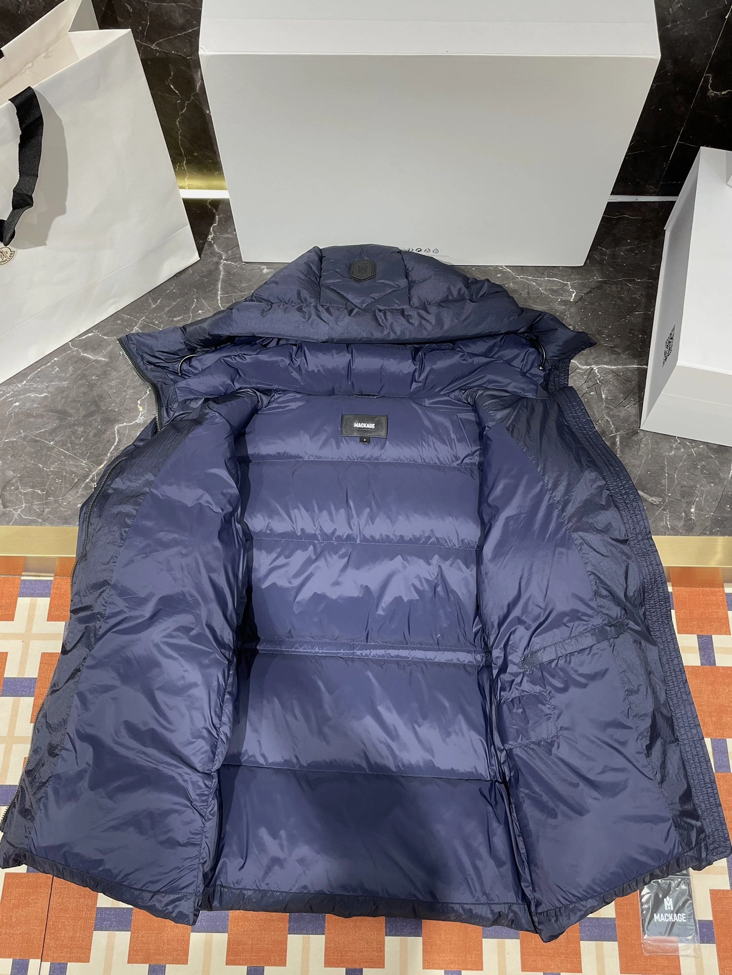 Canada Goose Down Jackets Comfortable 106571