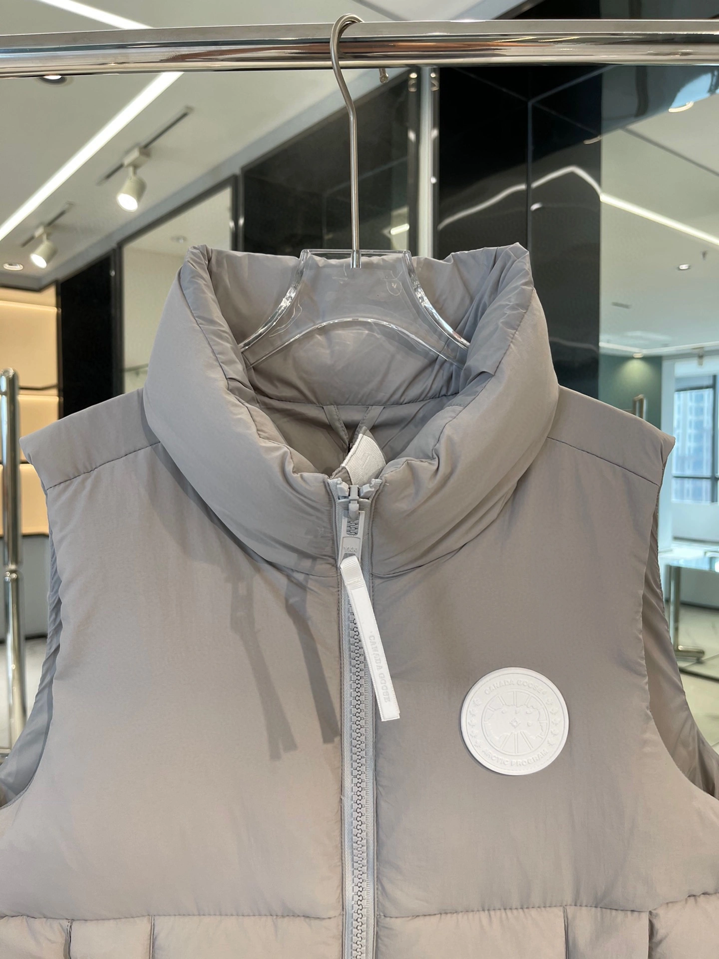 Canada Goose Down Jackets WaterResistant 106513