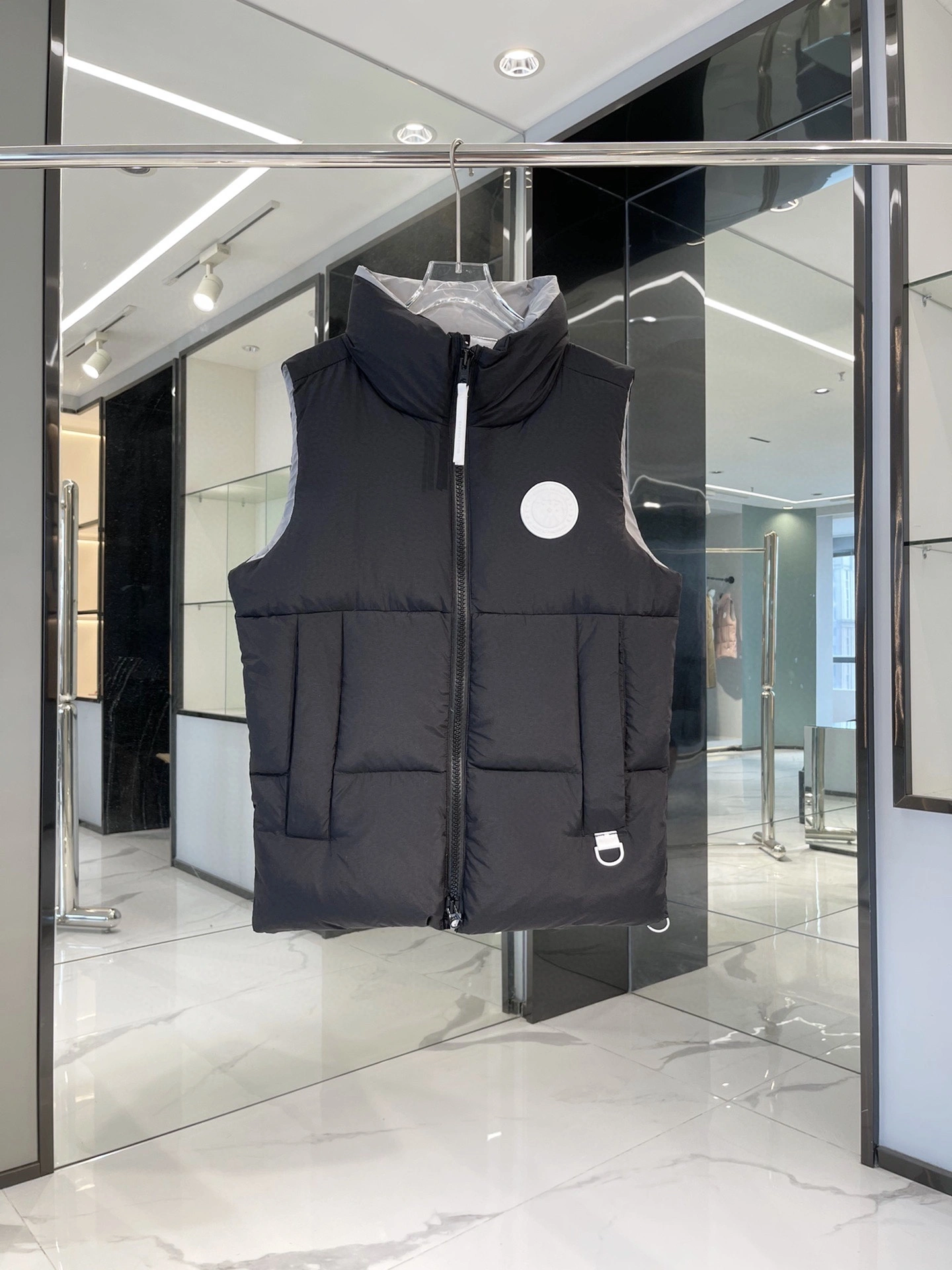 Sustainable Canada Goose Down Jackets 106517