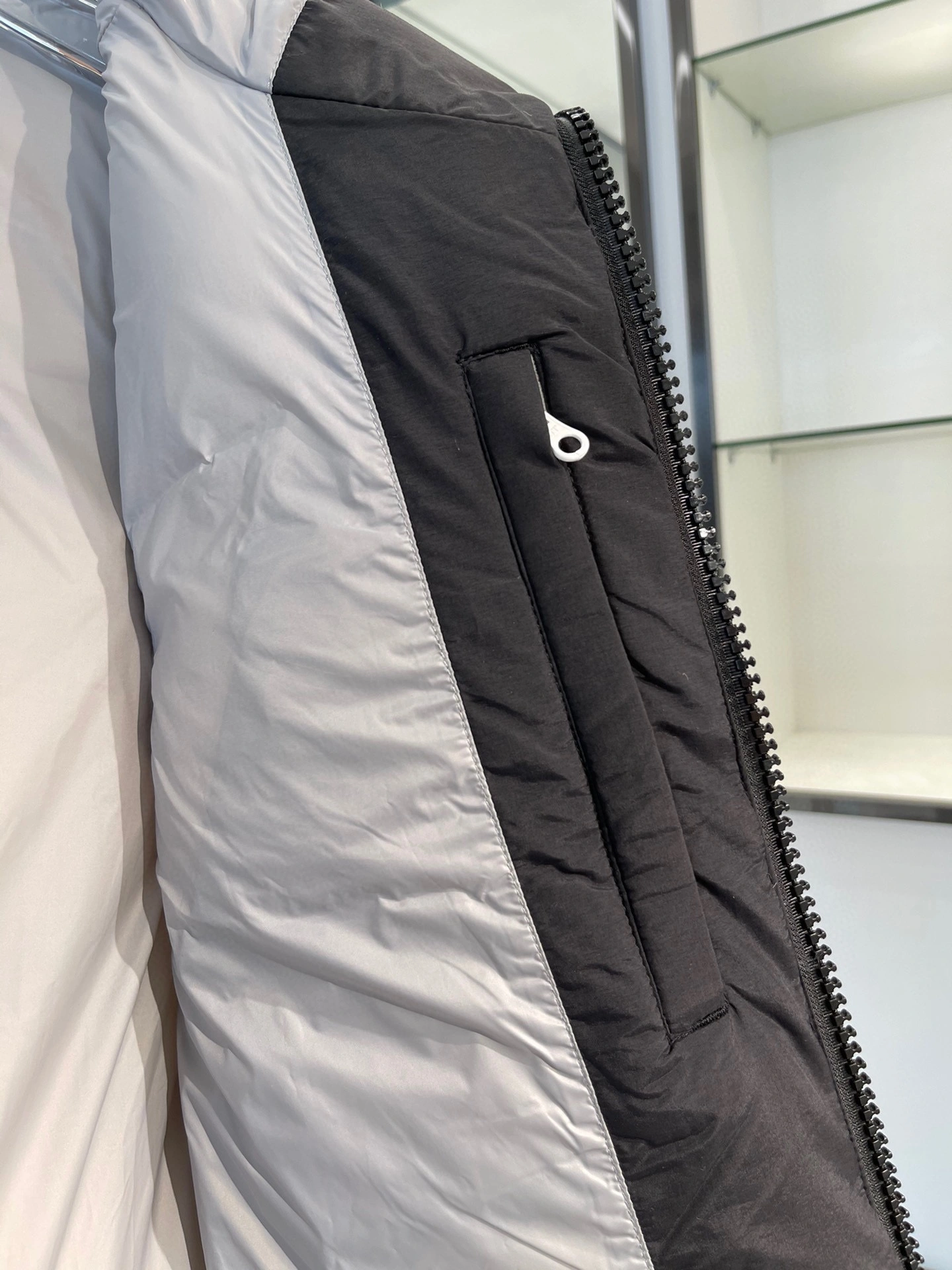 Sustainable Canada Goose Down Jackets 106517