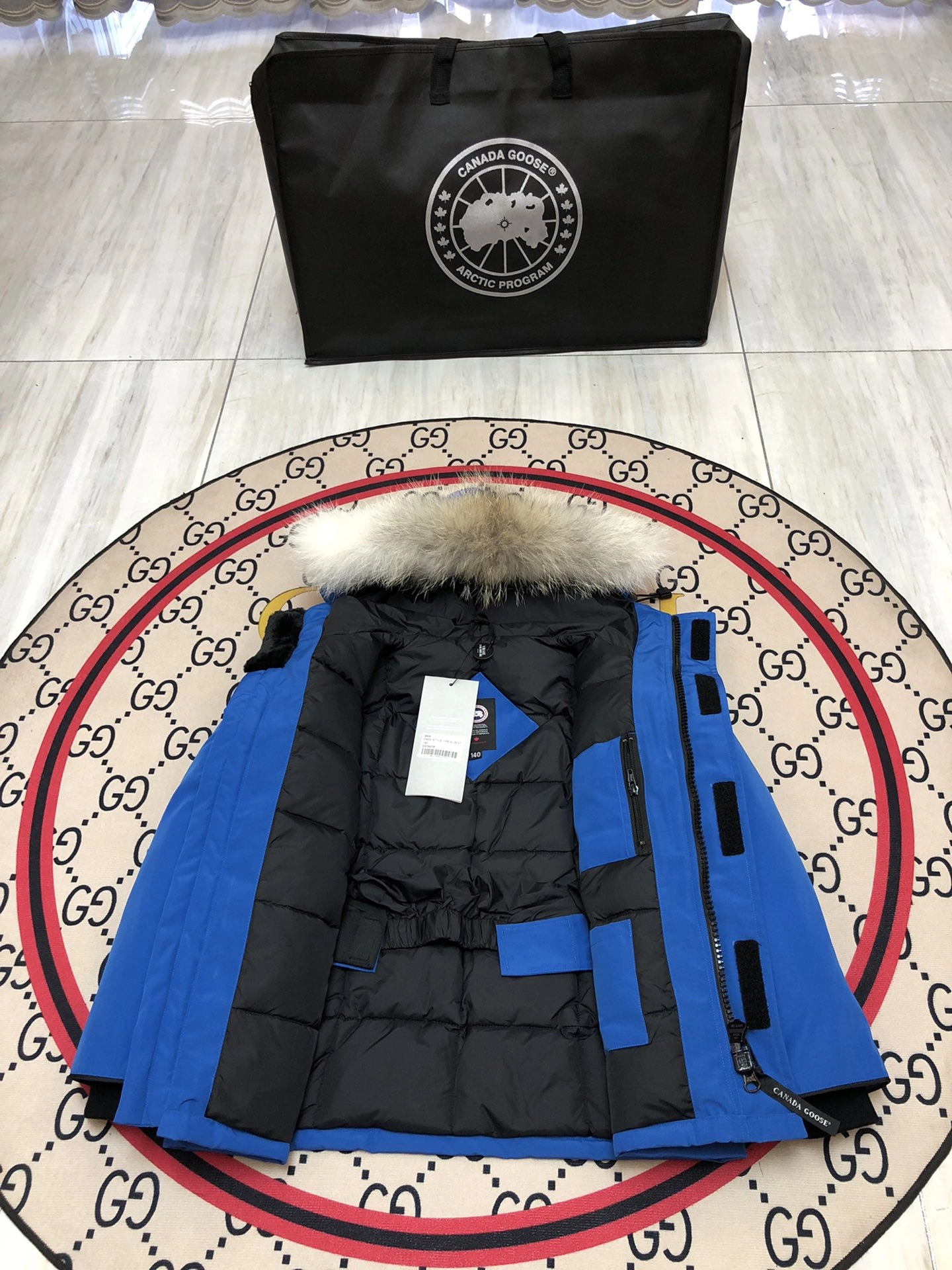 Canada Goose Down Jackets Classic 106470