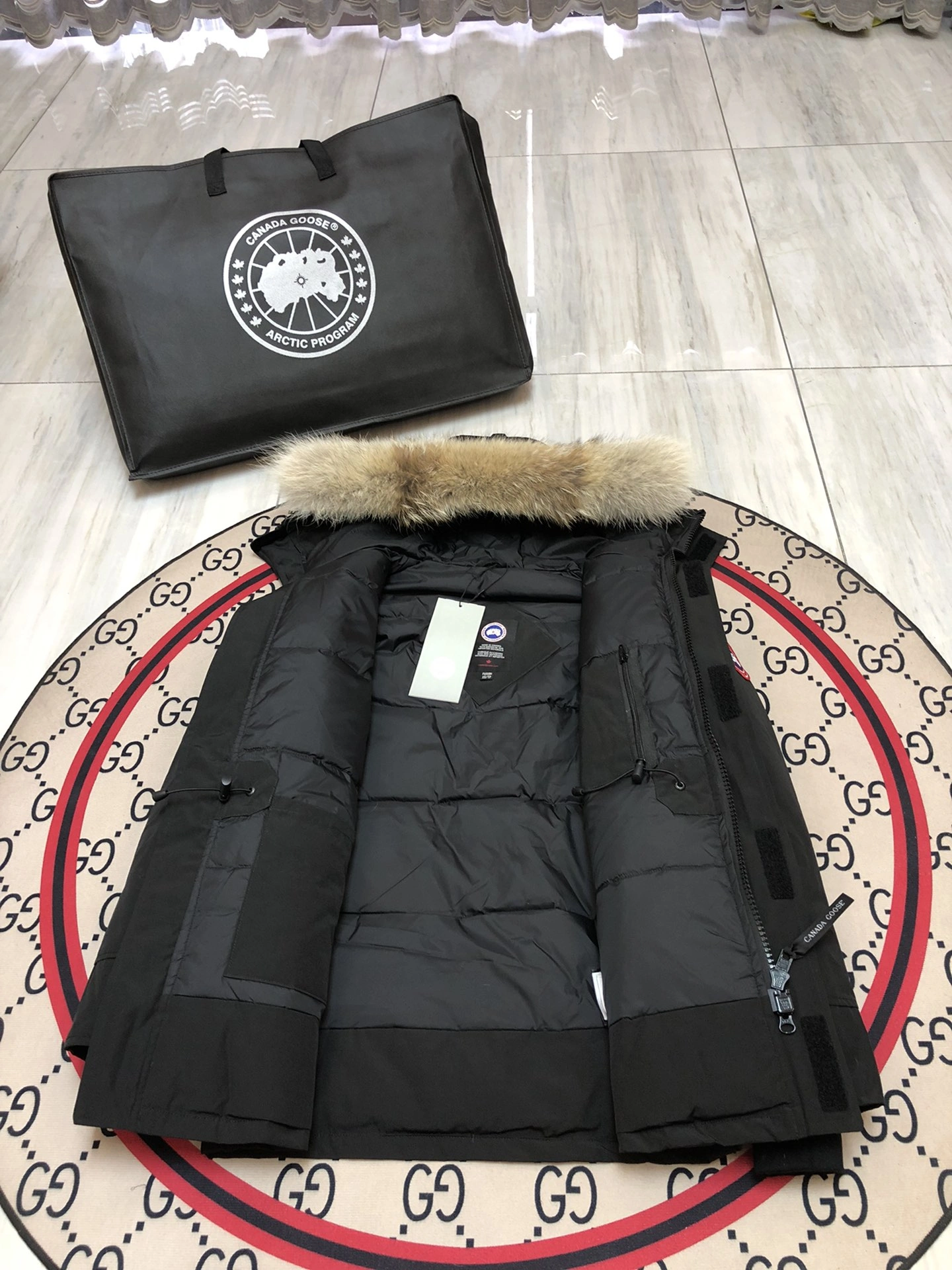 Canada Goose Down Jackets Breathable 106451