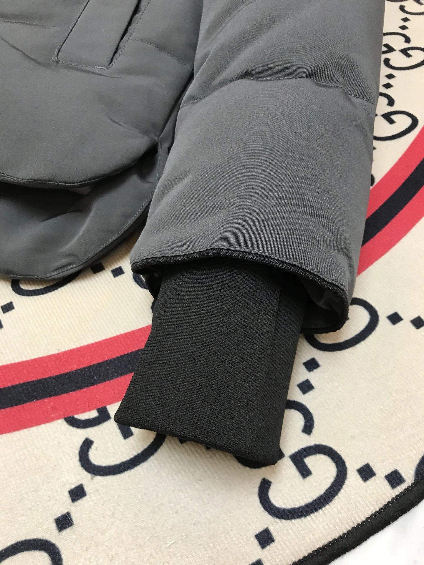 Canada Goose Down Jackets Sporty 106499