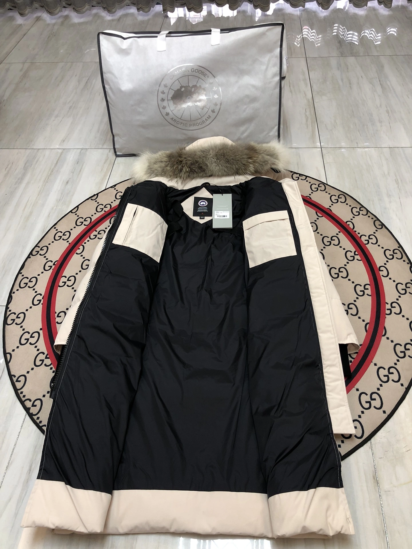 WaterResistant Canada Goose Down Jackets 106441