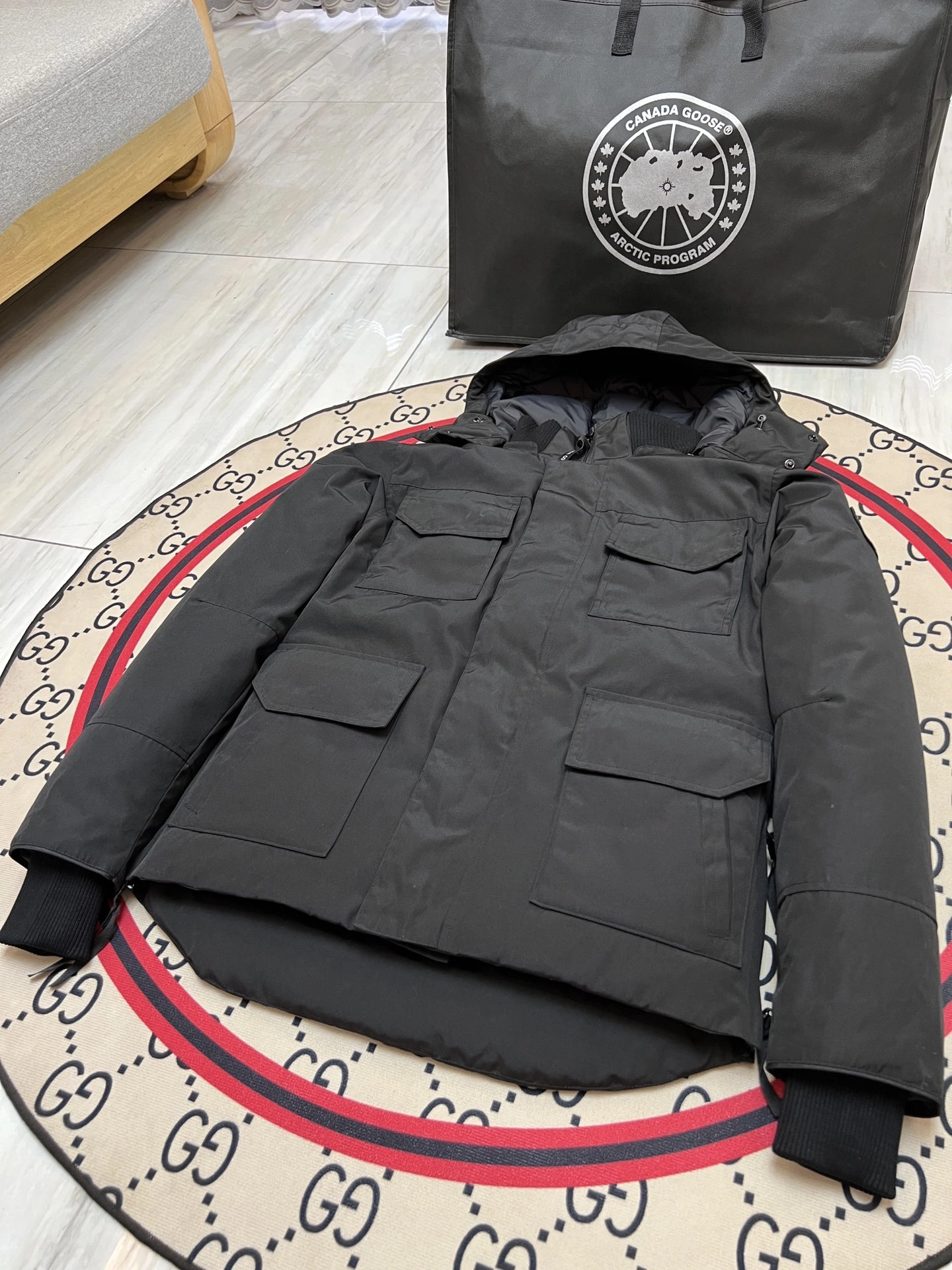 Canada Goose Down Jackets Neat 106443