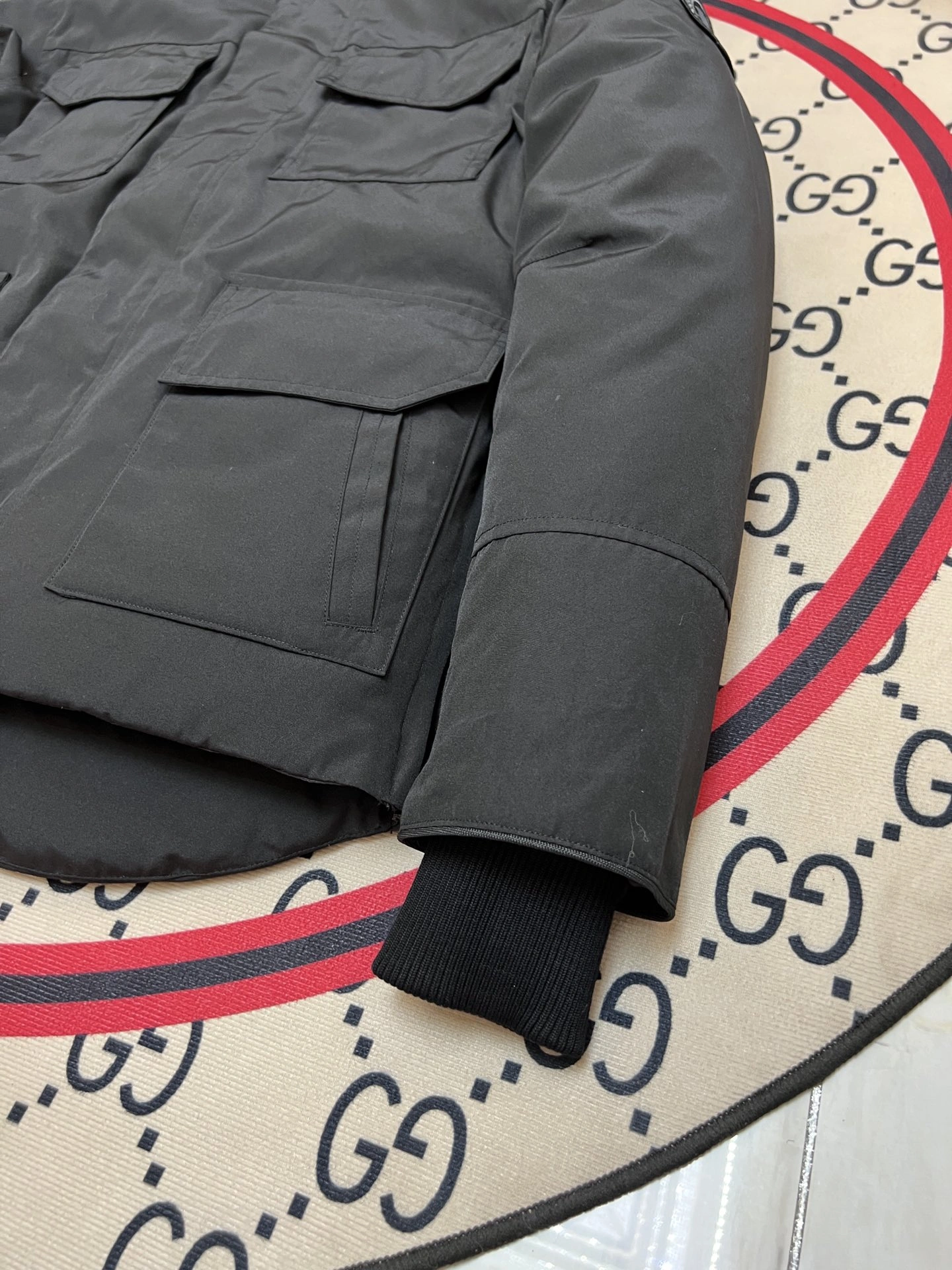 Canada Goose Down Jackets Neat 106443