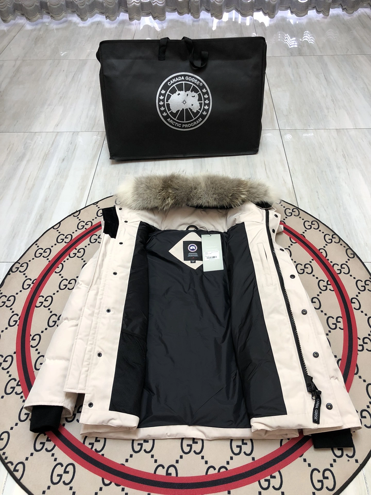 Fashionable Canada Goose Down Jackets 106536