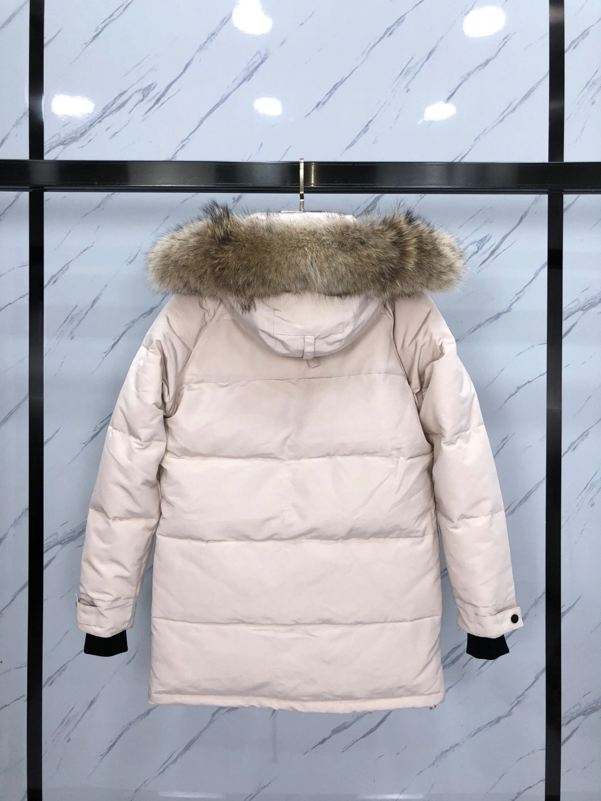Canada Goose Down Jackets Snug 106445