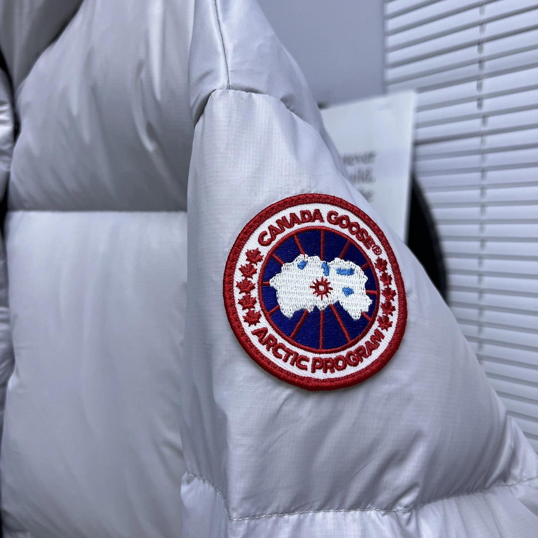 Flexible Canada Goose Down Jackets 106435
