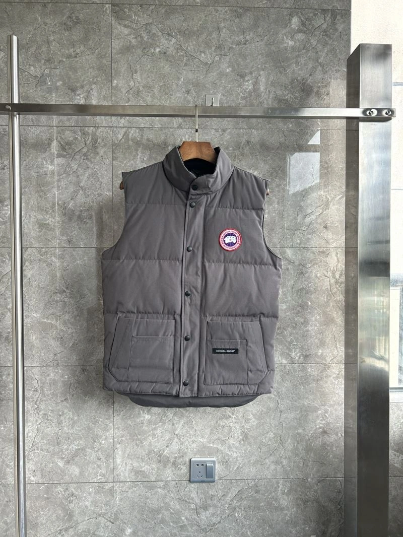 Canada Goose Down Jackets Versatile 106336