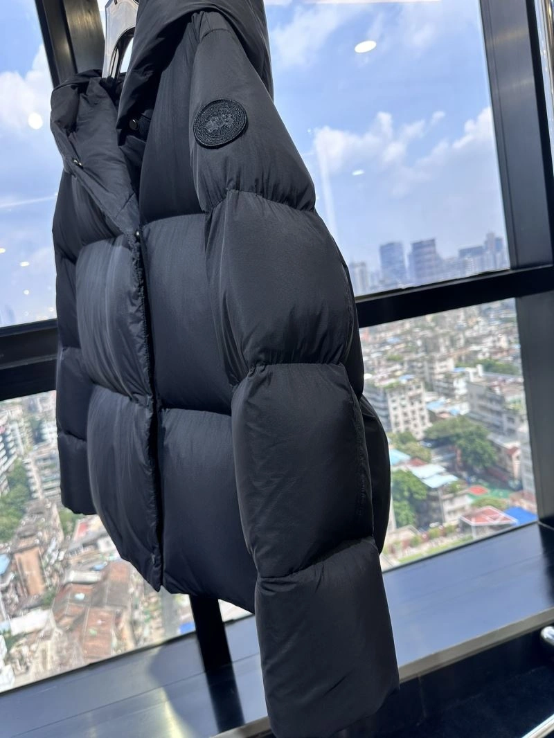 Canada Goose Down Jackets UrbanChic 106310