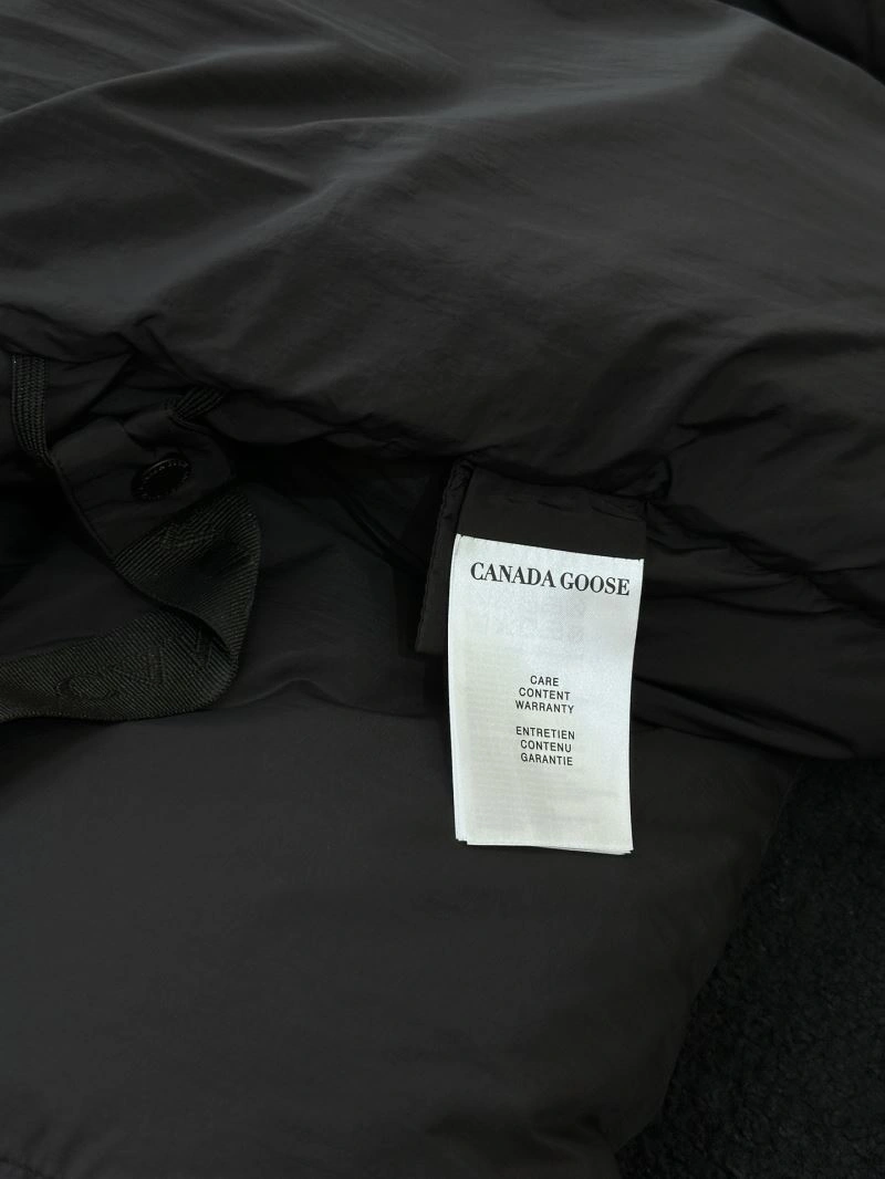 Canada Goose Down Jackets UrbanChic 106310