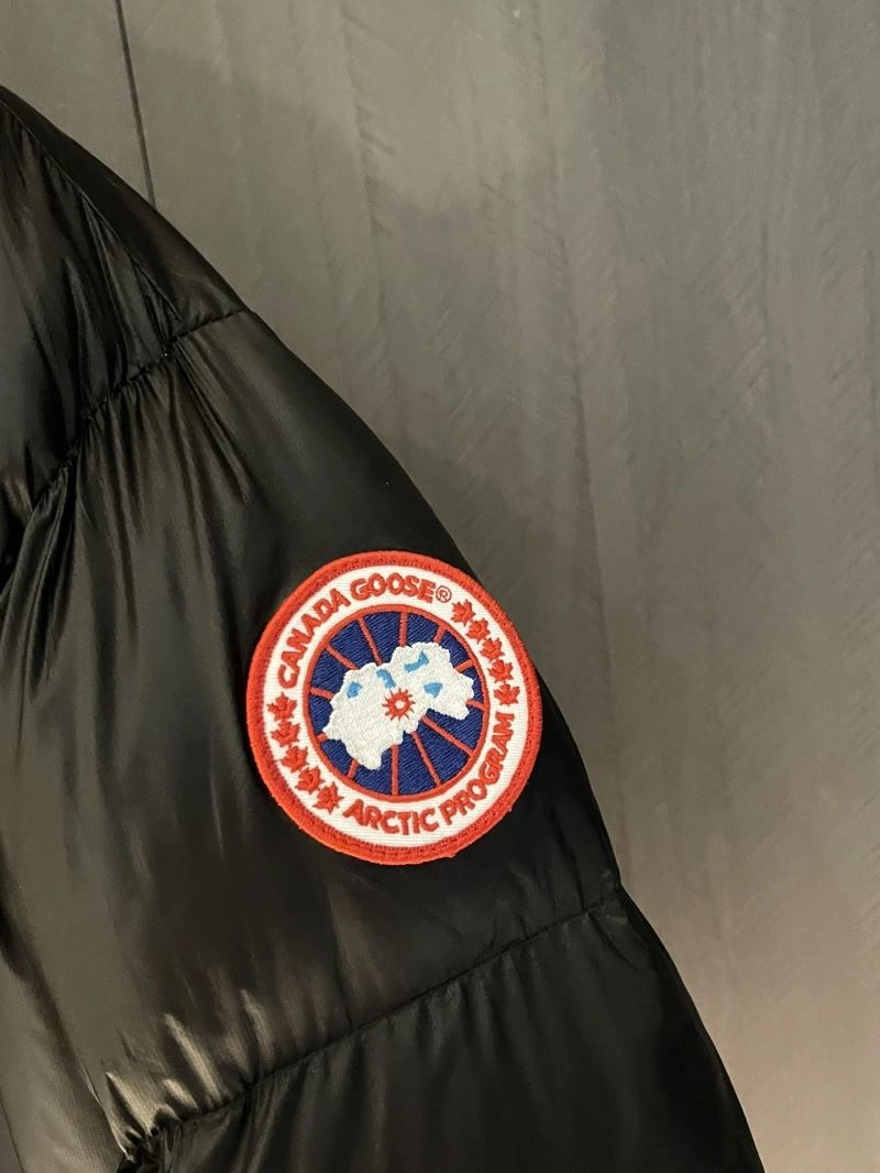 Canada Goose Down Jackets Fashionable 106265