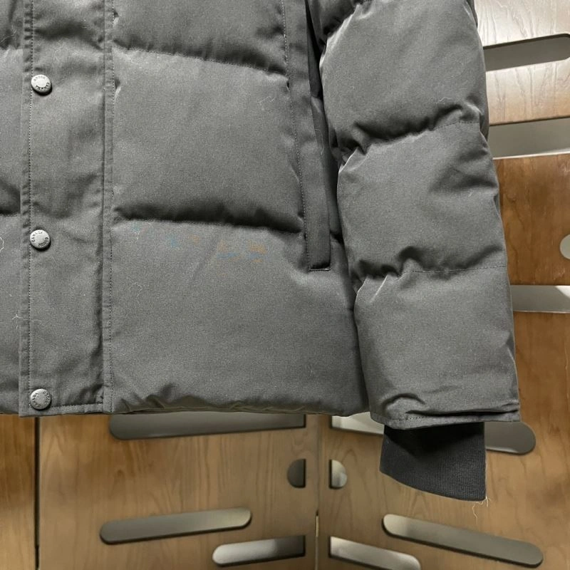Canada Goose Down Jackets Fashionable 106253
