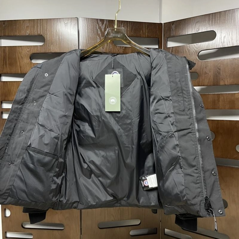 Canada Goose Down Jackets Fashionable 106253