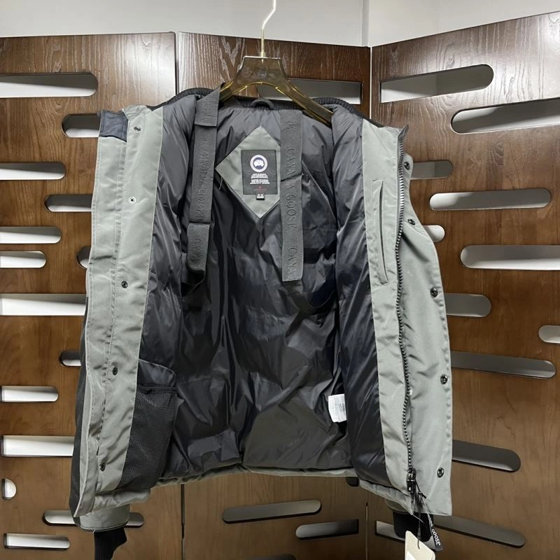 Canada Goose Down Jackets Premium 106258