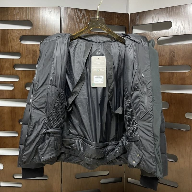 Canada Goose Down Jackets RelaxedFit 106337