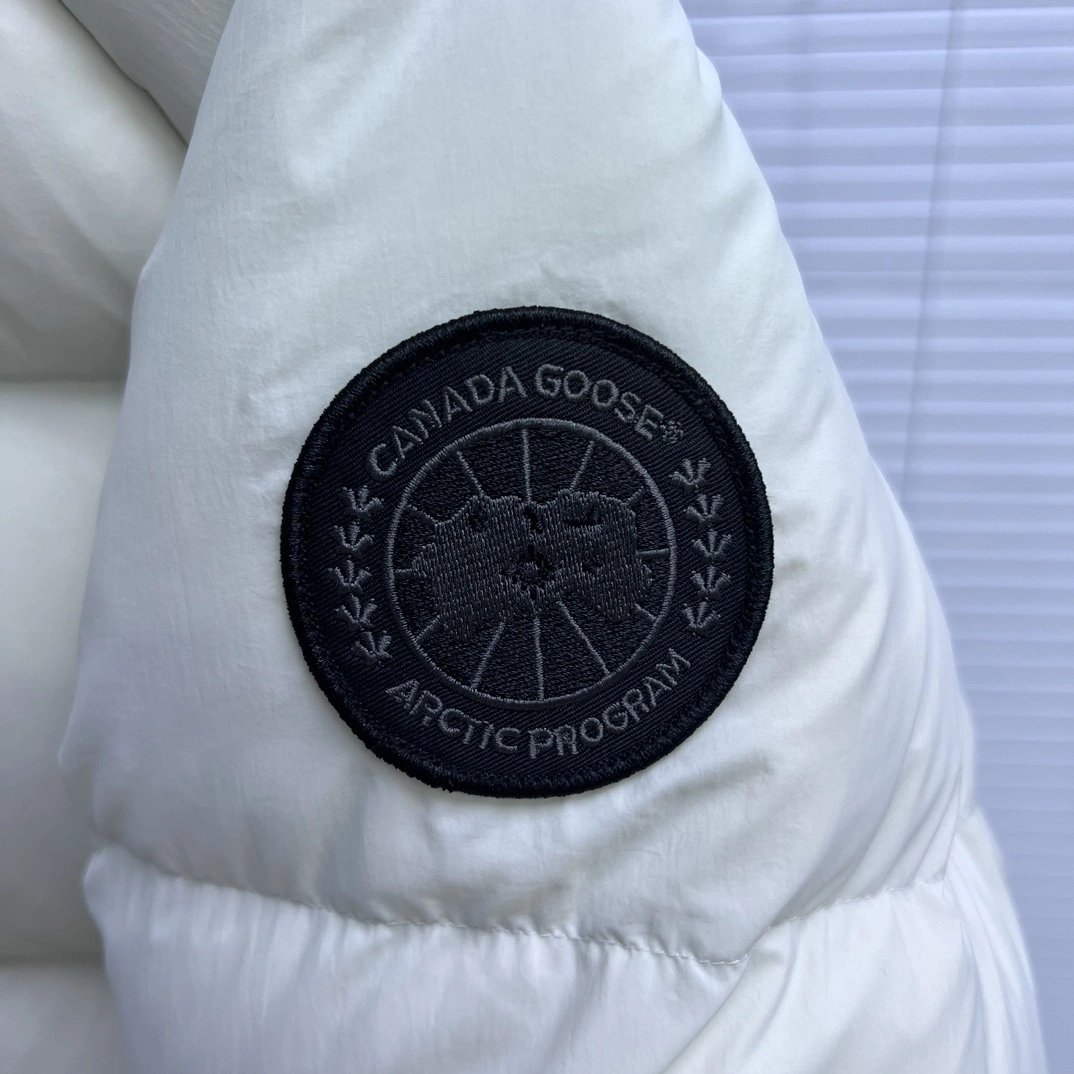 Canada Goose Down Jackets Stylish 106374