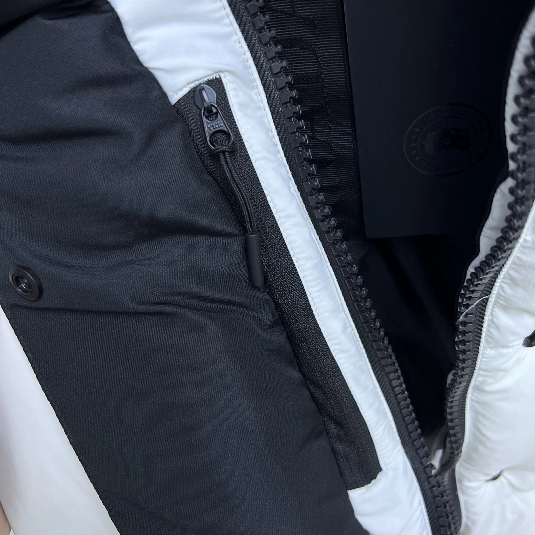 Canada Goose Down Jackets Stylish 106374
