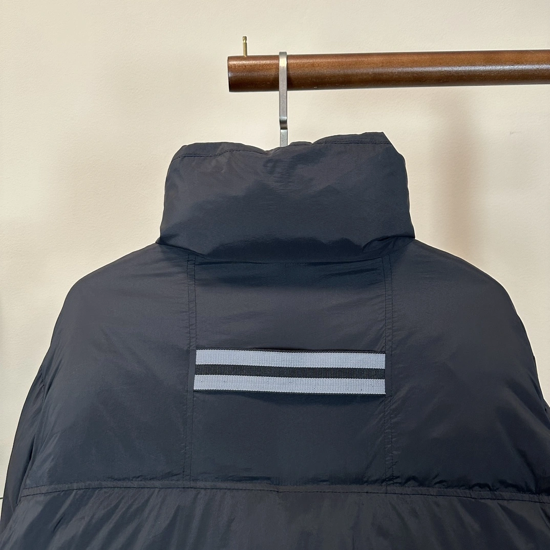Canada Goose Down Jackets FreshLook 106365