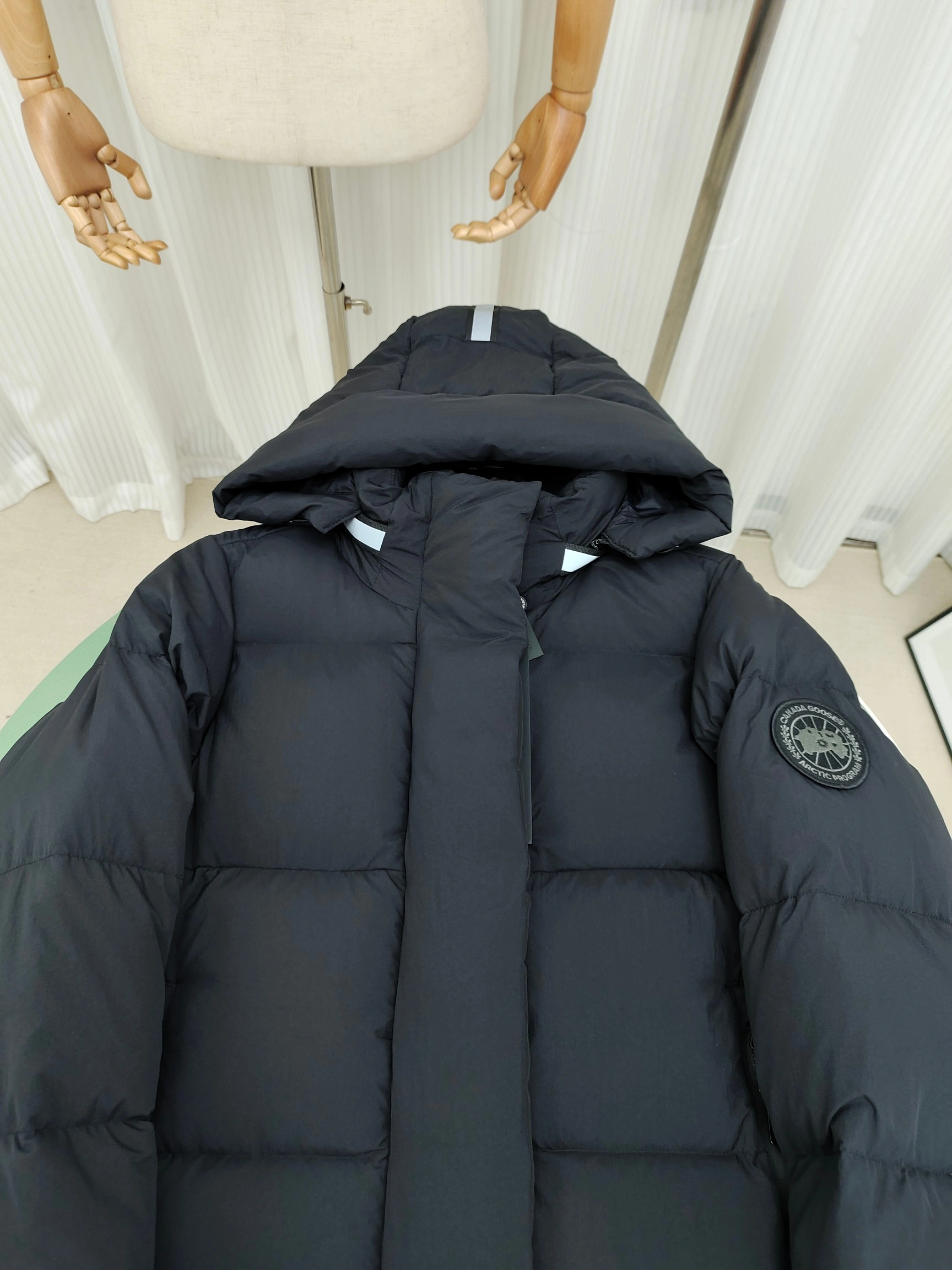 Unisex Canada Goose Down Jackets 106363
