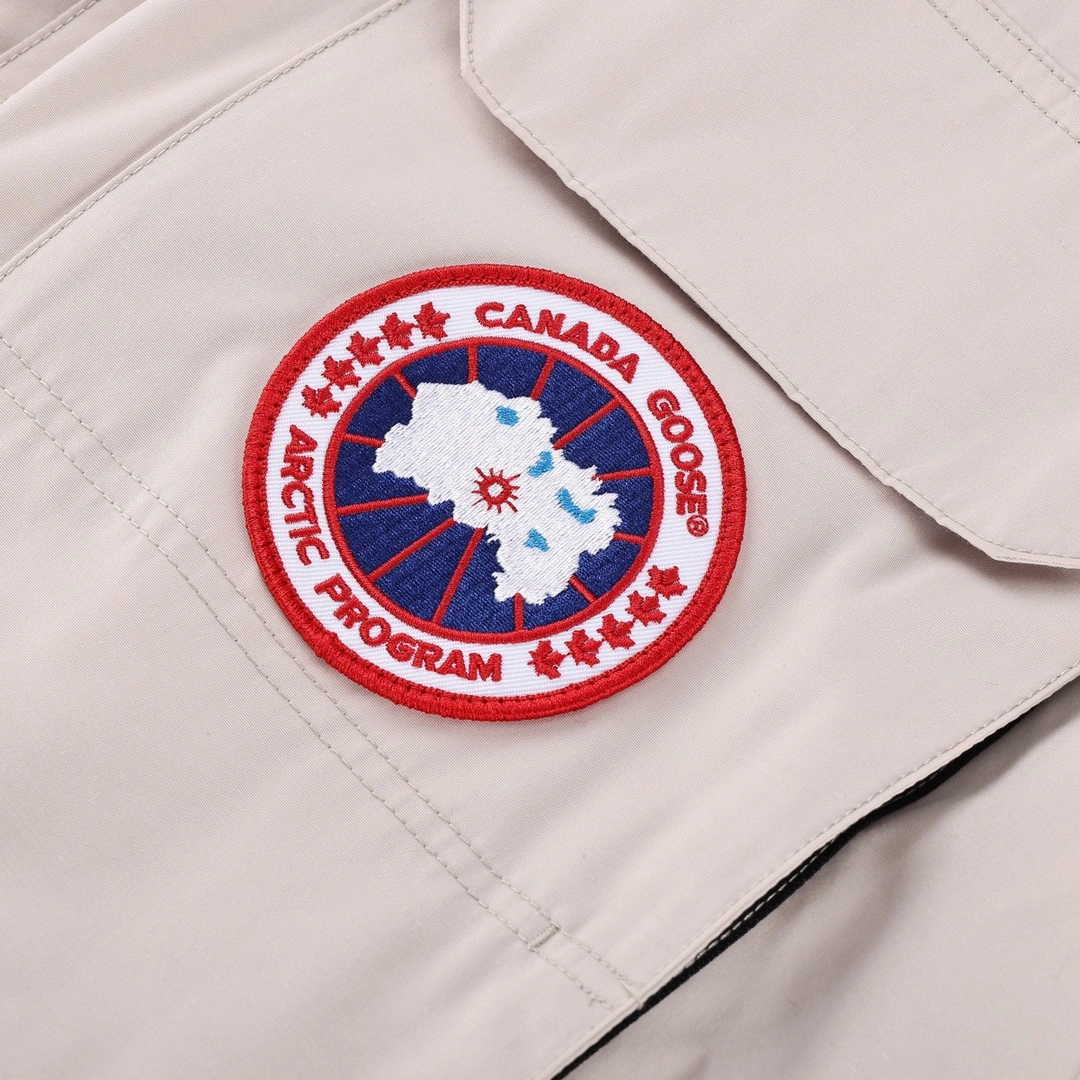 Chic Canada Goose Down Jackets 106350