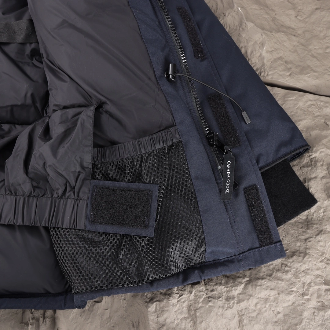 Canada Goose Down Jackets WellDesigned 106353