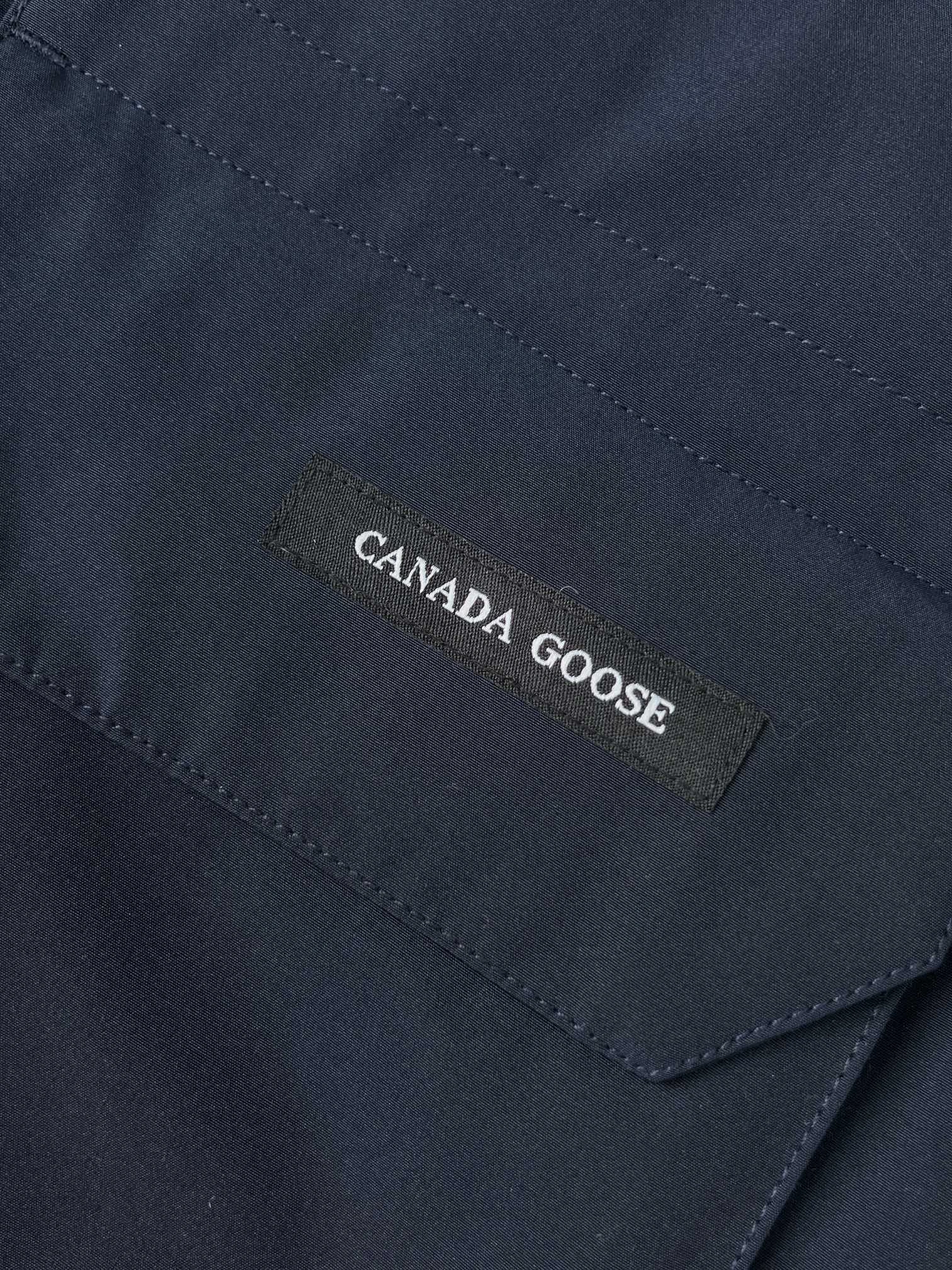 Canada Goose Down Jackets ModernLook 106358