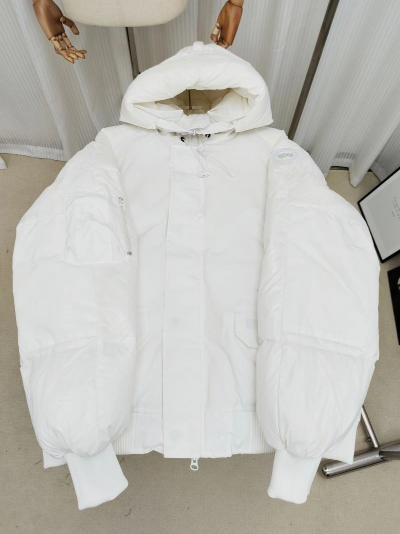 Canada Goose Down Jackets Cozy 106290
