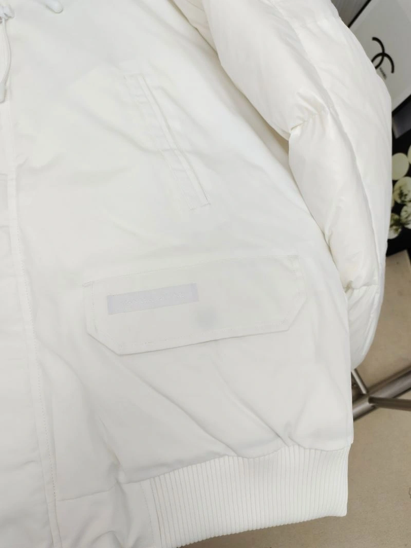 Canada Goose Down Jackets Cozy 106290