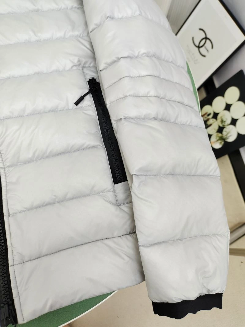 Canada Goose Down Jackets Modern 106285