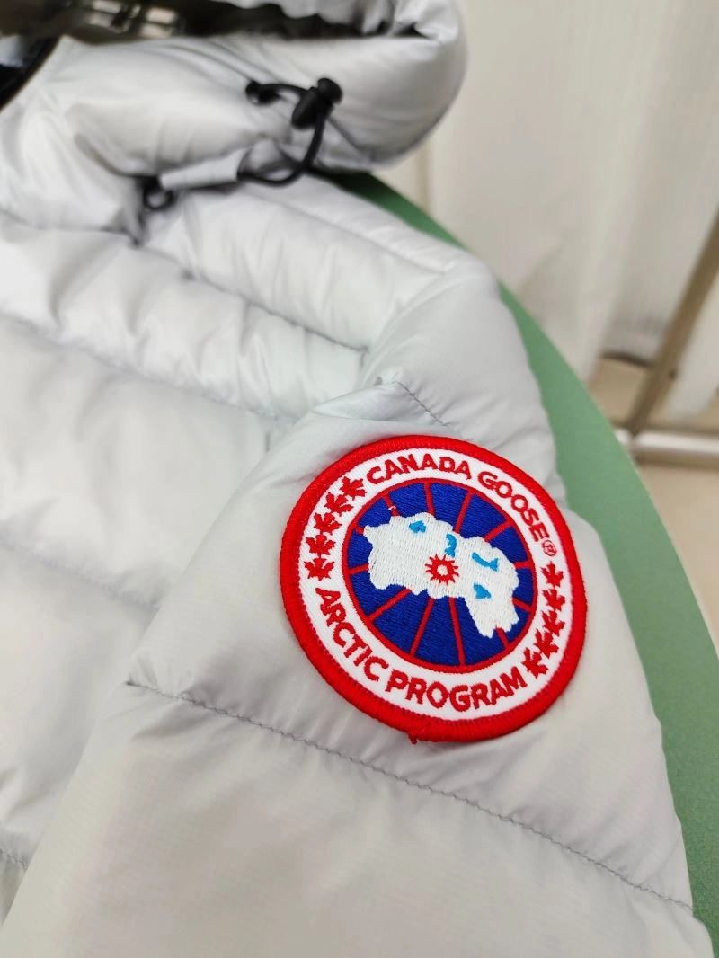 Canada Goose Down Jackets Modern 106285