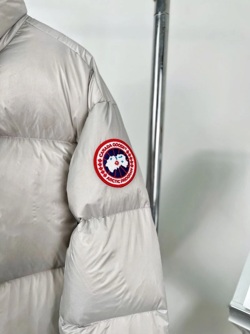 Canada Goose Down Jackets EyeCatching 106328