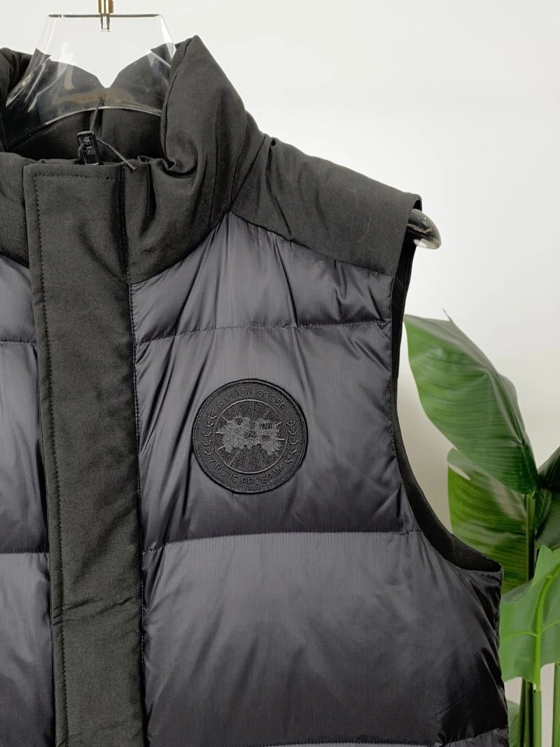 Canada Goose Down Jackets ZipUp 106332