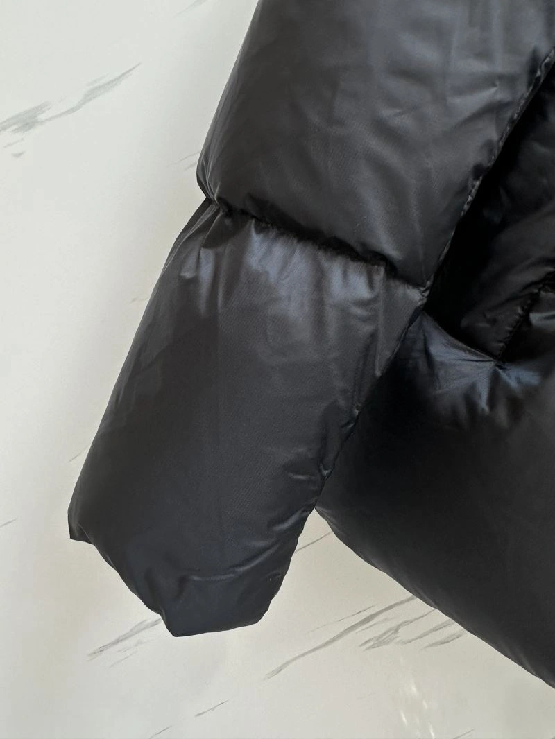 WaterResistant Canada Goose Down Jackets 106185