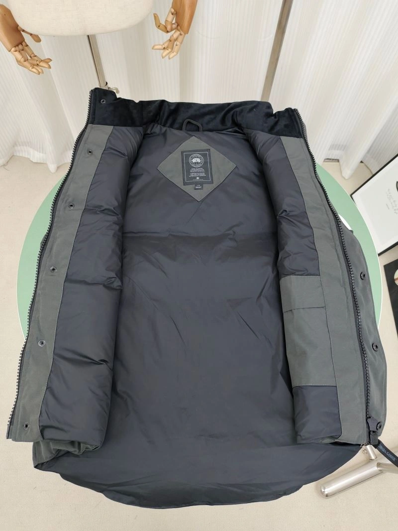 WeatherProof Canada Goose Down Jackets 106261