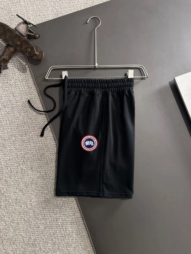 Canada Goose Short Pants Breathable 106229