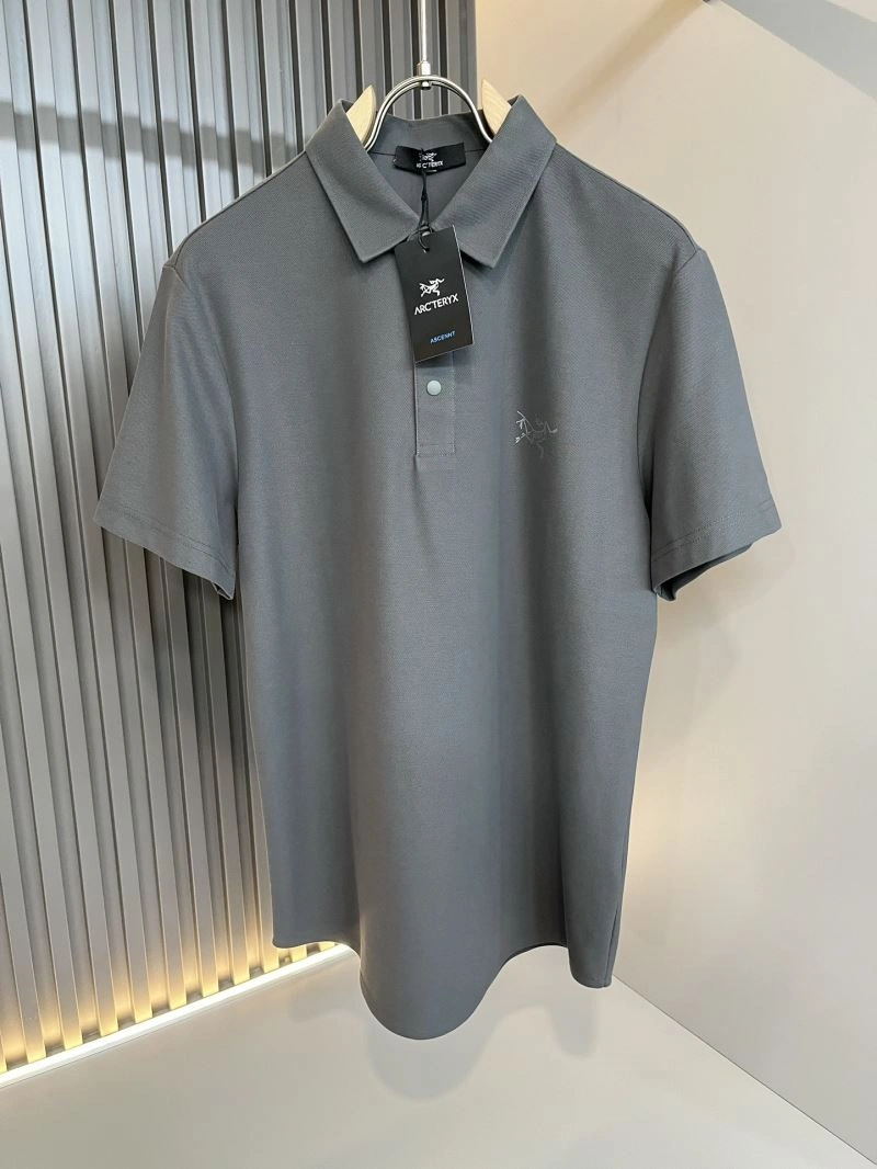 ModernLook Canada Goose T-Shirts 106216