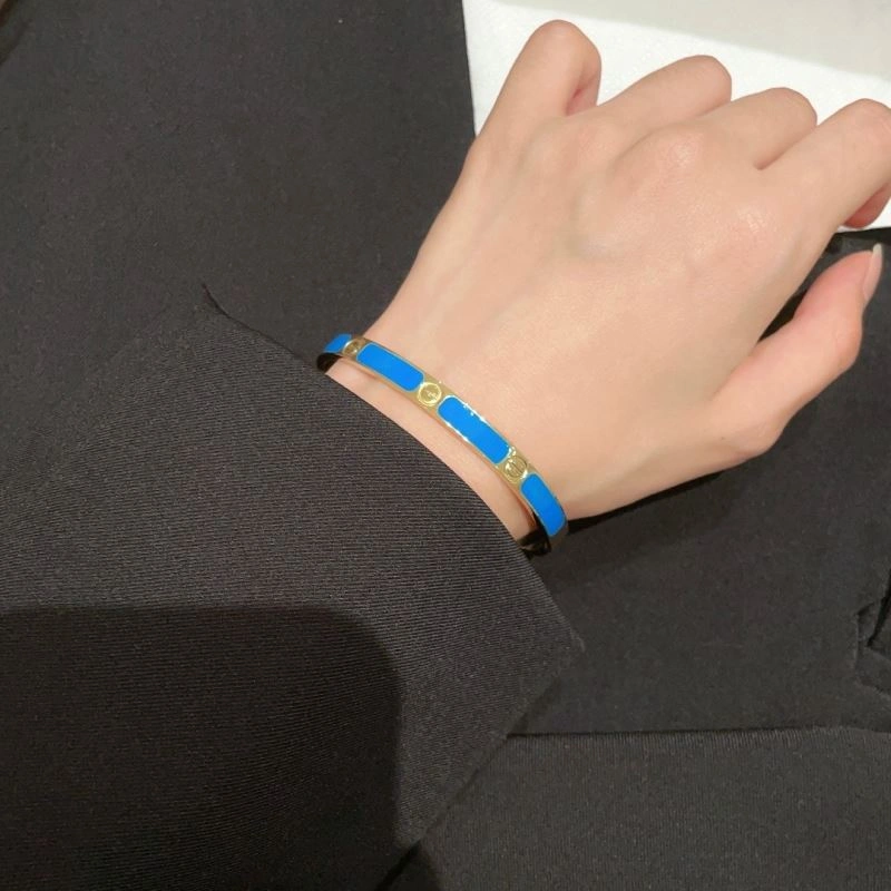 Cartier Bracelets Sophisticated 217665