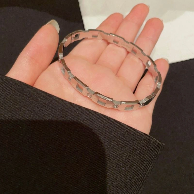 Trendsetting Cartier Bracelets 217645