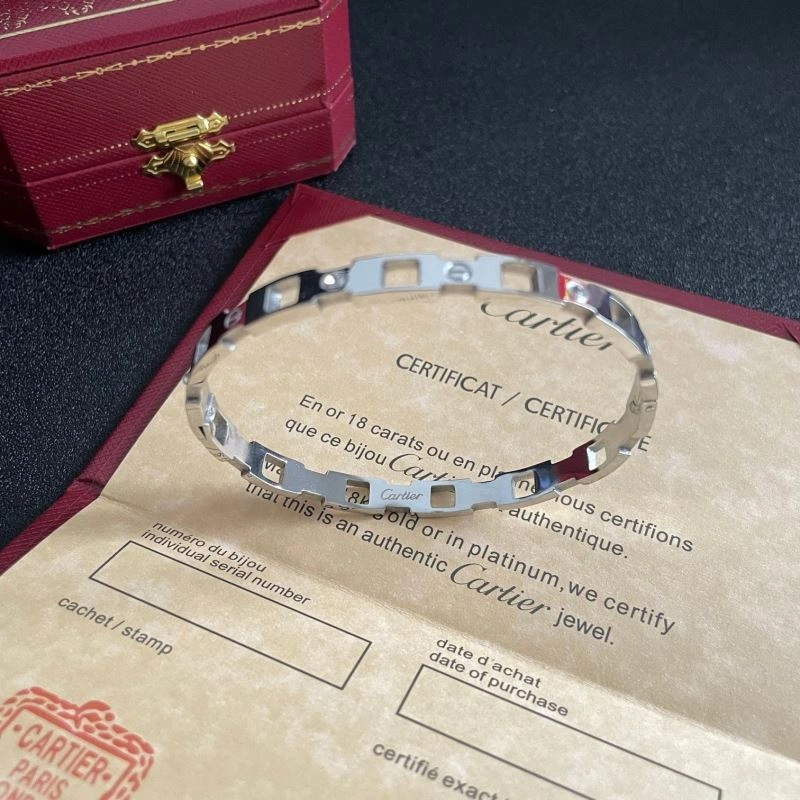 Trendsetting Cartier Bracelets 217645