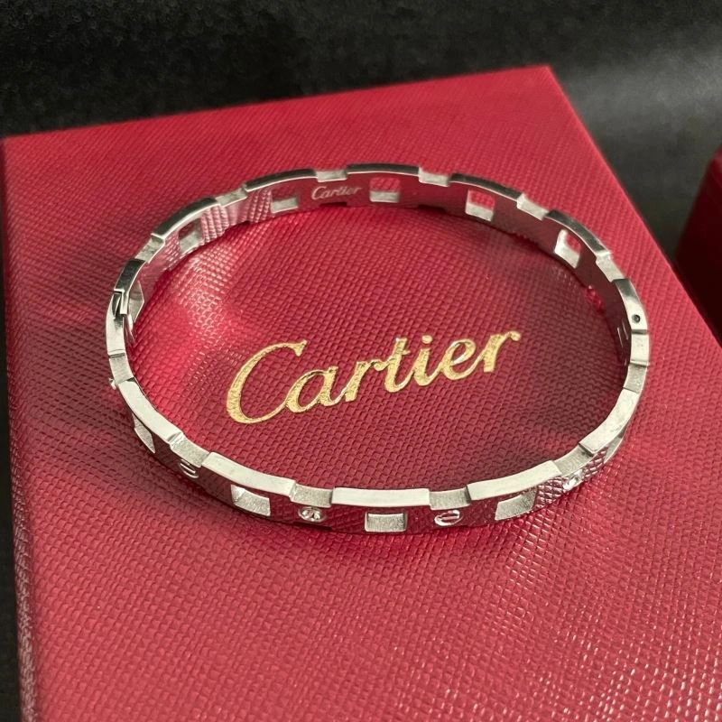 Trendsetting Cartier Bracelets 217645