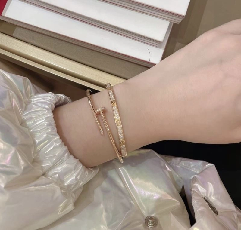 Refined Cartier Bracelets 217647