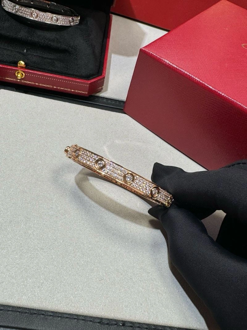 Cartier Bracelets ModernLook 217653